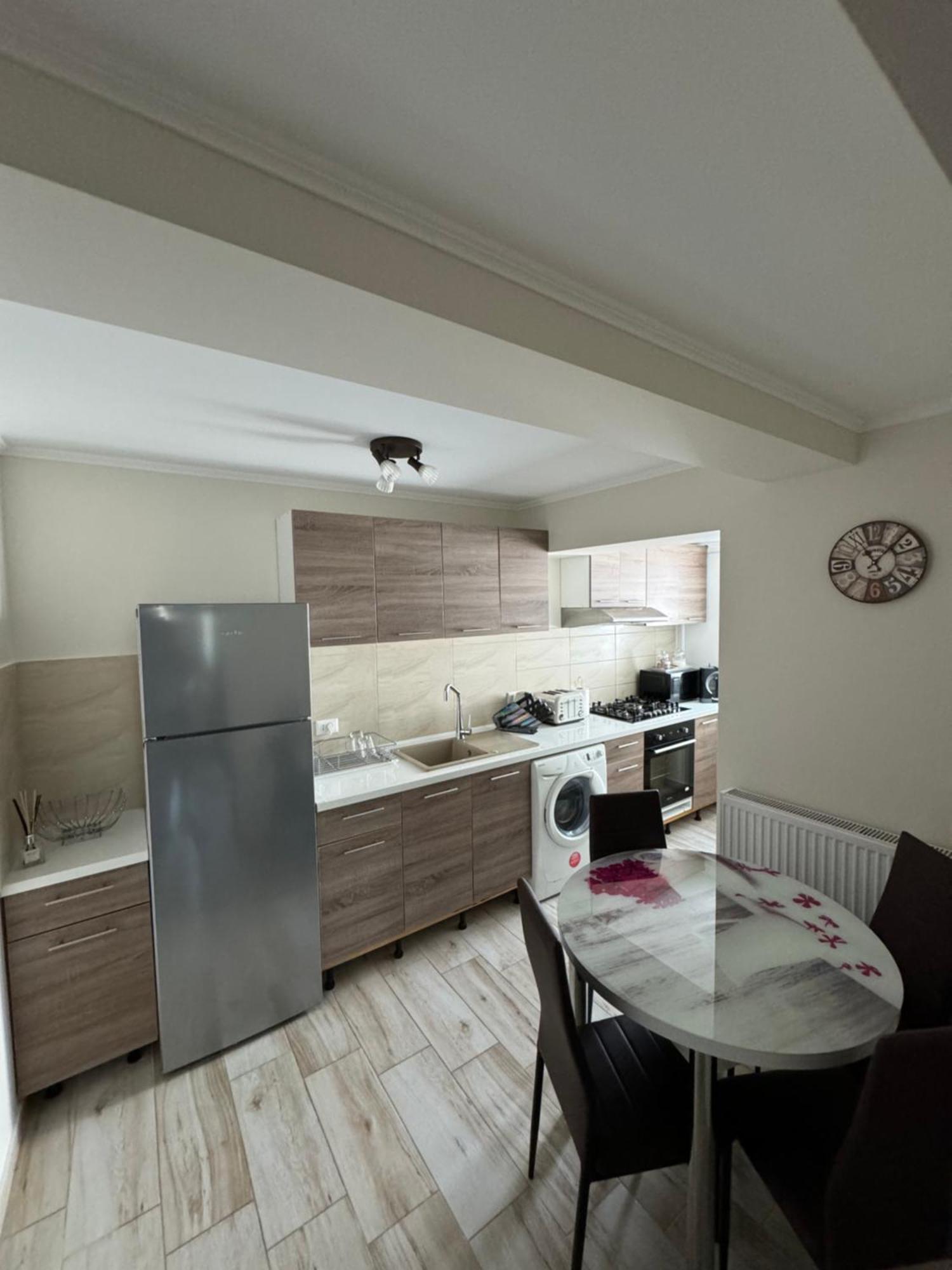 Apartament Cosmin Călimăneşti Exterior foto